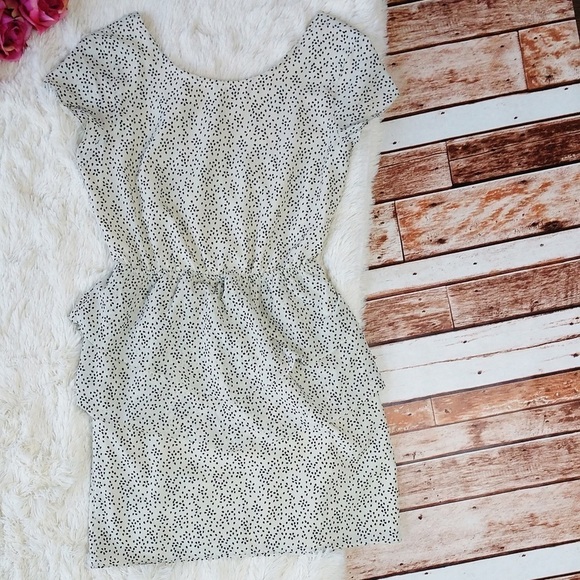 Urban Outfitters Dresses & Skirts - Coincidence and Chance Ruffle Cut Out Back Dress
